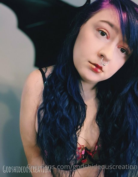 Nacktes geleaktes OnlyFans-Foto von Godshideouscreation