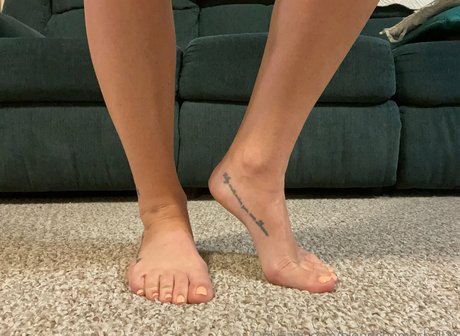 Blondebombshell18