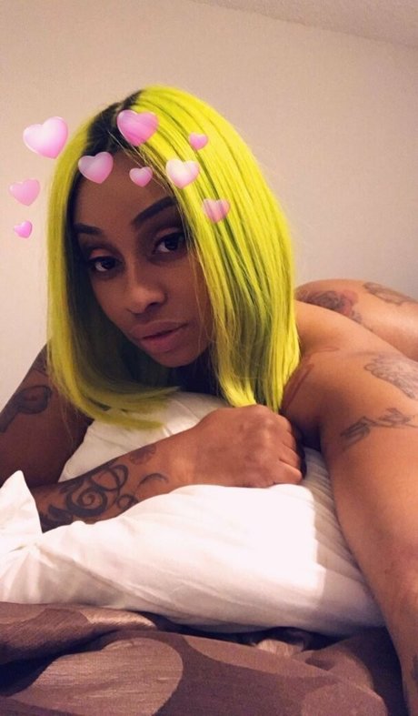 Nacktes geleaktes OnlyFans-Foto von Monroesweets