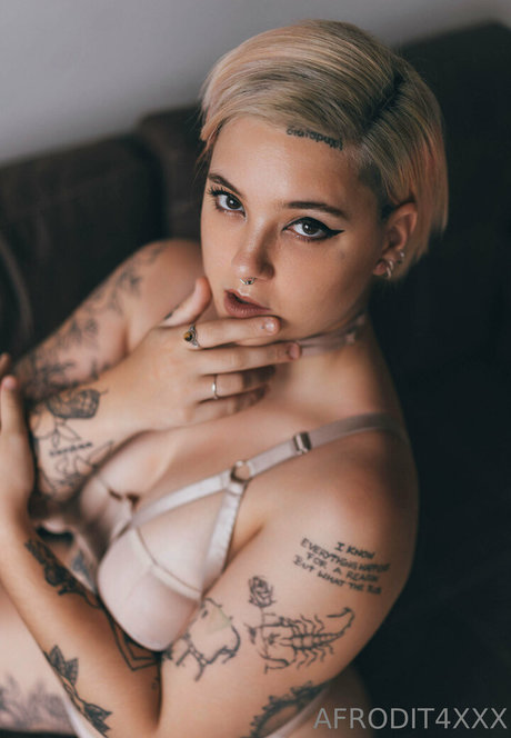 Nacktes geleaktes OnlyFans-Foto von Afrodit4x