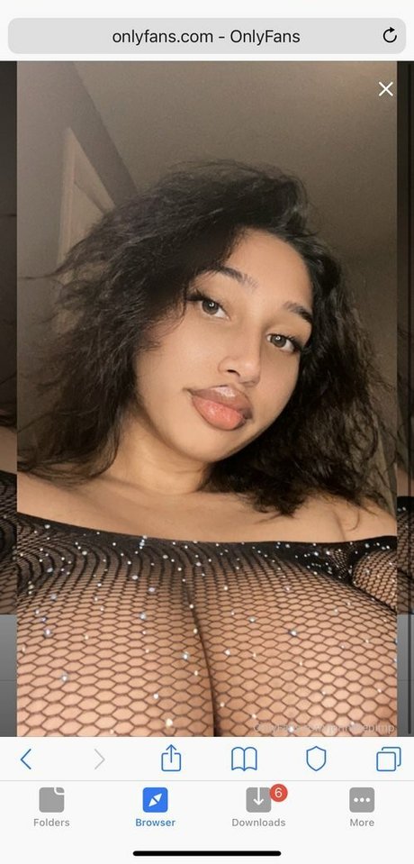 Nacktes geleaktes OnlyFans-Foto von Jeanette Prakash