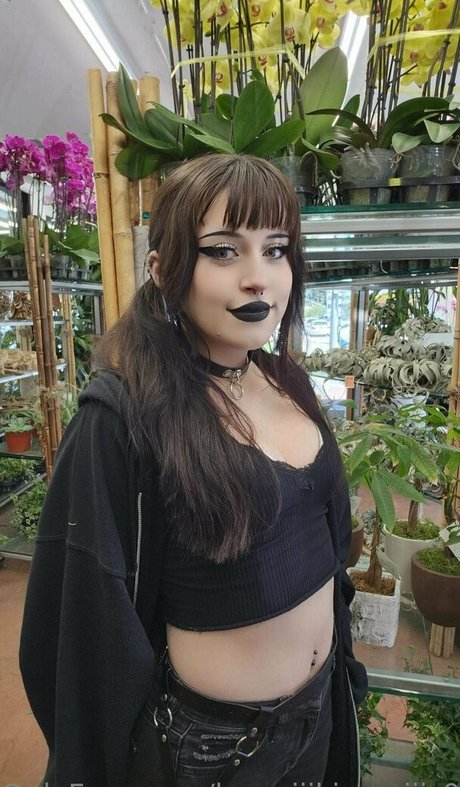Nacktes geleaktes OnlyFans-Foto von Rue Hernandez