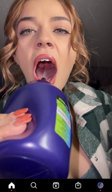 Nacktes geleaktes OnlyFans-Foto von Koala Puffs