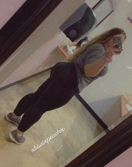 Xkiwixpeachx