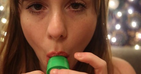 Nacktes geleaktes OnlyFans-Foto von Merona Asmr