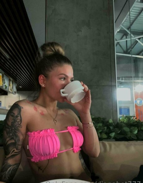 Nacktes geleaktes OnlyFans-Foto von Juliawind