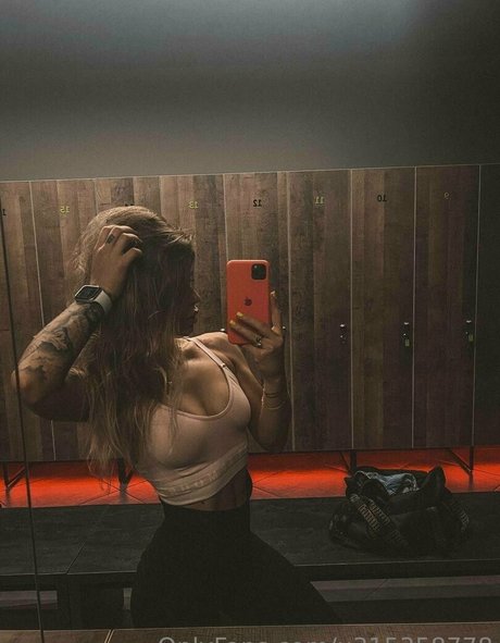 Nacktes geleaktes OnlyFans-Foto von Juliawind