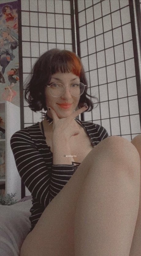 Nacktes geleaktes OnlyFans-Foto von Pinexgrey