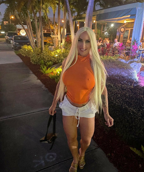 Nacktes geleaktes OnlyFans-Foto von Laurenjlopez