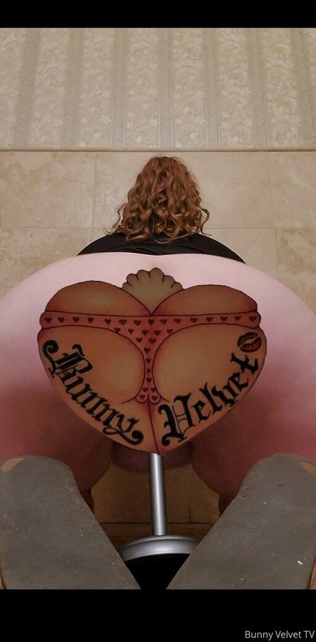 Nacktes geleaktes OnlyFans-Foto von Bunnyvelvettvfree