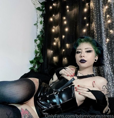 Mistressroxybdsm