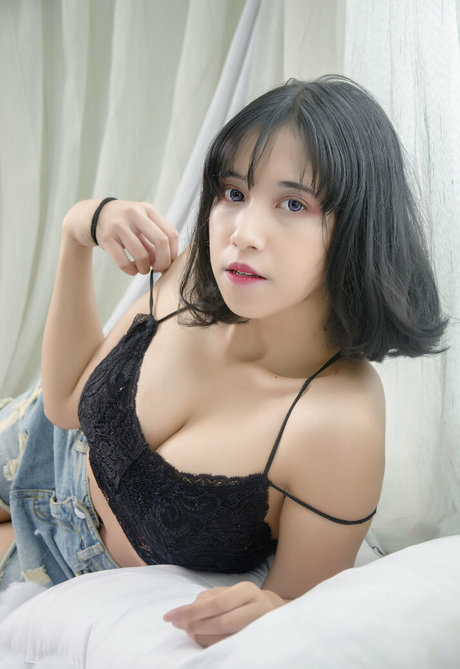 Nacktes geleaktes OnlyFans-Foto von Refeen