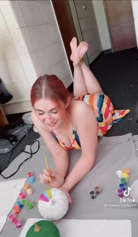 Nacktes geleaktes OnlyFans-Foto von Howdyhowdyyall1