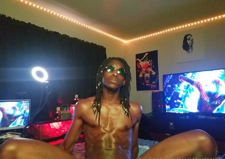 Nacktes geleaktes OnlyFans-Foto von Blacklewdspidey