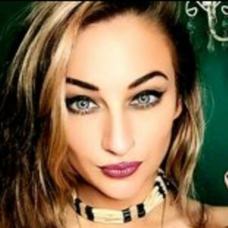 Unpopular_opinion_queen