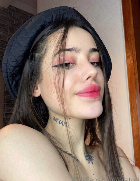 Nacktes geleaktes OnlyFans-Foto von Savageeva