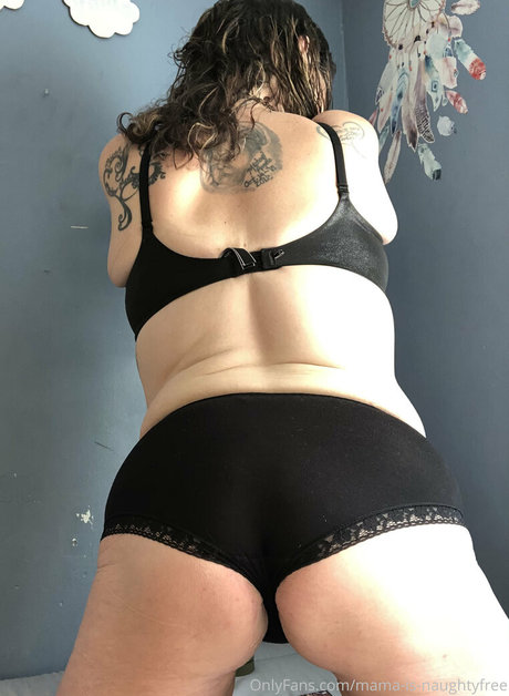 Mama-is-naughtyfree