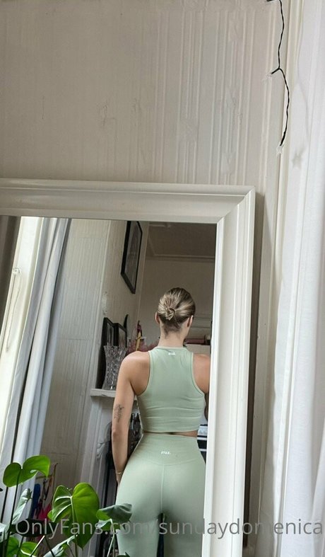 Nacktes geleaktes OnlyFans-Foto von Sundaydomenica