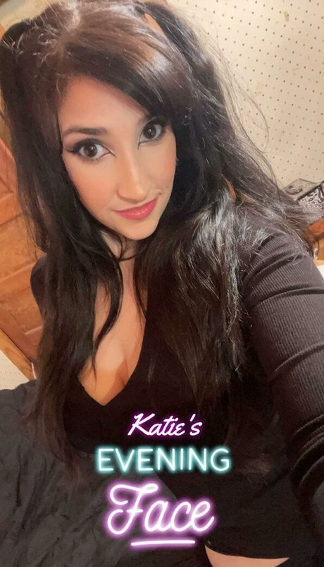 Nacktes geleaktes OnlyFans-Foto von Kxoxoxk