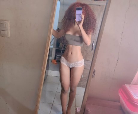 Nacktes geleaktes OnlyFans-Foto von Angelinanpinelaa