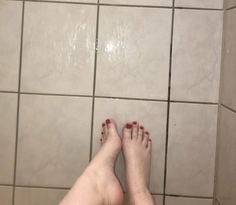 Nacktes geleaktes OnlyFans-Foto von Justmeandmyfeet