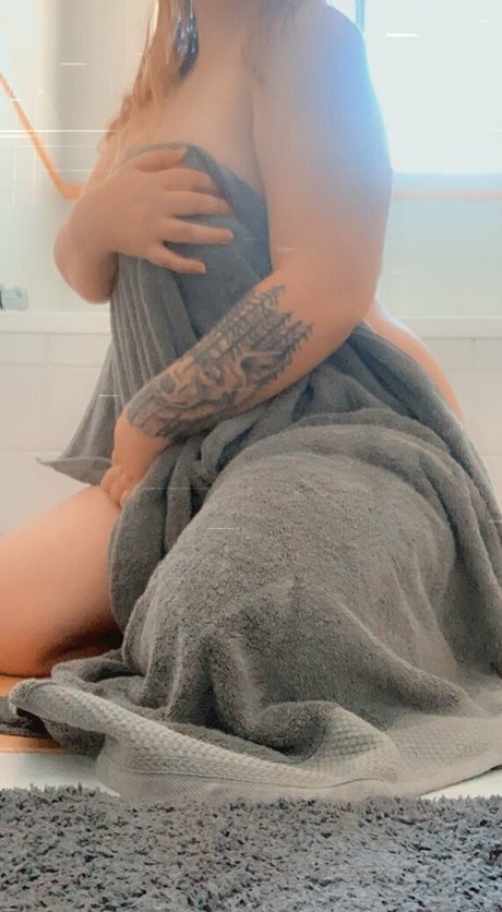 Nacktes geleaktes OnlyFans-Foto von Raebabe11