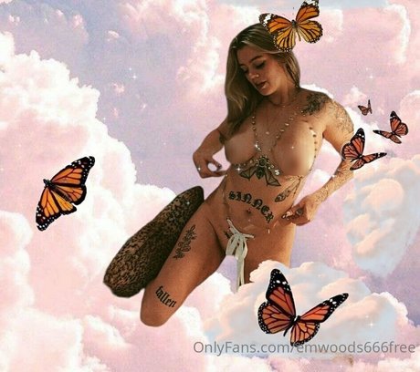 Nacktes geleaktes OnlyFans-Foto von Emwoods666free