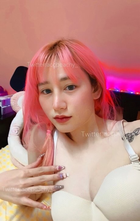 Nacktes geleaktes OnlyFans-Foto von Accpeachyy
