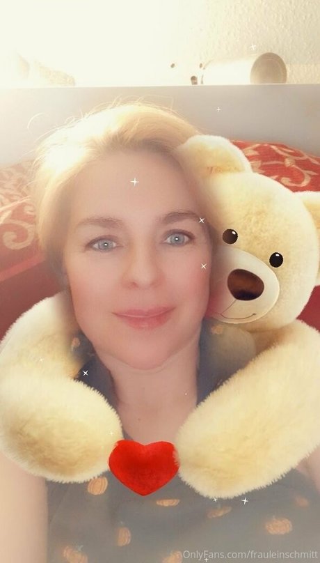 Nacktes geleaktes OnlyFans-Foto von Frauleinschmittfree