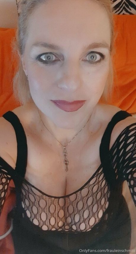 Nacktes geleaktes OnlyFans-Foto von Frauleinschmittfree