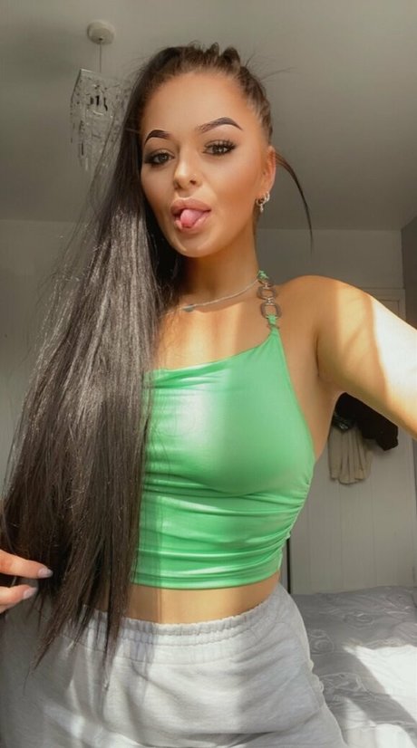 Nacktes geleaktes OnlyFans-Foto von Madsmxfree