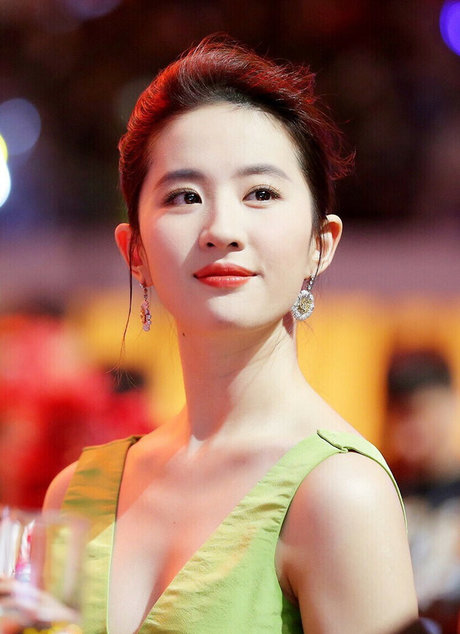 Nacktes geleaktes OnlyFans-Foto von Liu Yifei