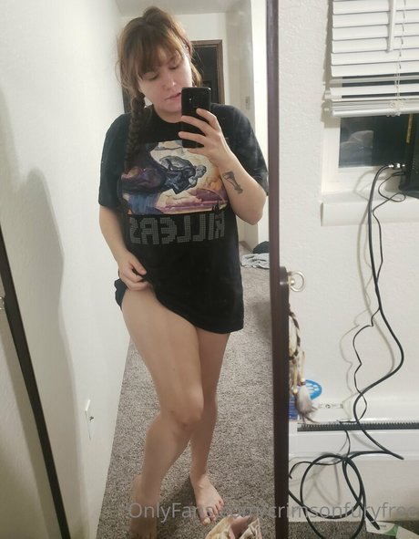 Nacktes geleaktes OnlyFans-Foto von Crimsonfuryfree