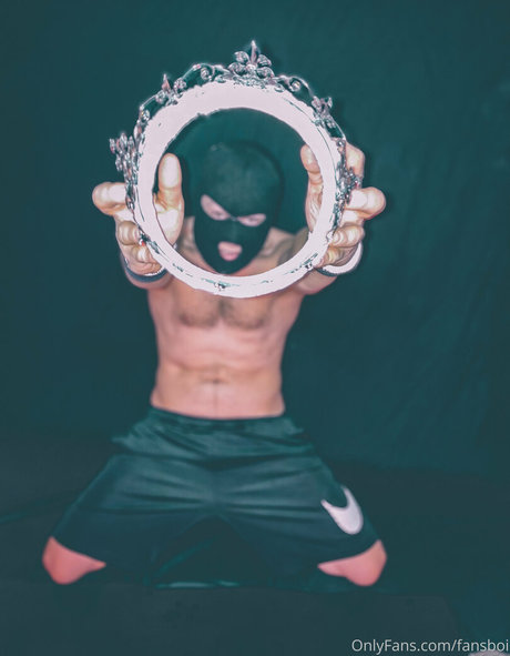 Nacktes geleaktes OnlyFans-Foto von Ofbangs