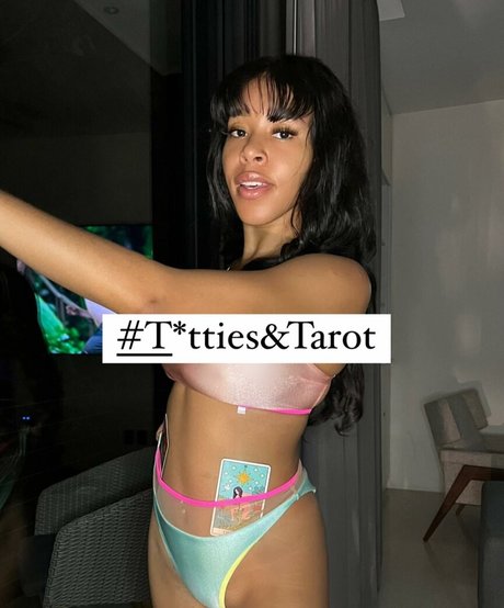 Nacktes geleaktes OnlyFans-Foto von Cherry Latto