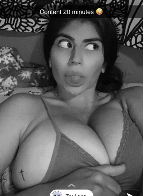 Nacktes geleaktes OnlyFans-Foto von Emilia Torres