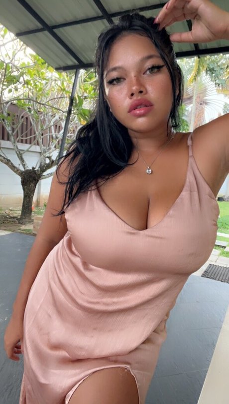 Nacktes geleaktes OnlyFans-Foto von Curvymoanaaa