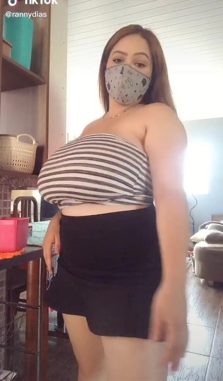 Nacktes geleaktes OnlyFans-Foto von Ranny Dias