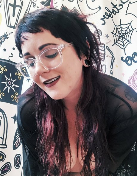 Nacktes geleaktes OnlyFans-Foto von Pregnantprudence