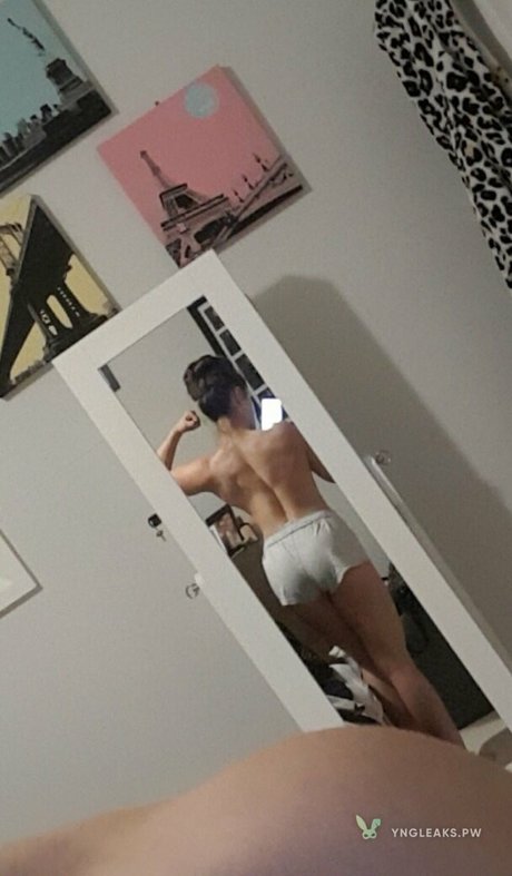 Nacktes geleaktes OnlyFans-Foto von Toni Paras