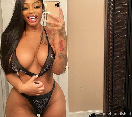 Nacktes geleaktes OnlyFans-Foto von Brandisheri