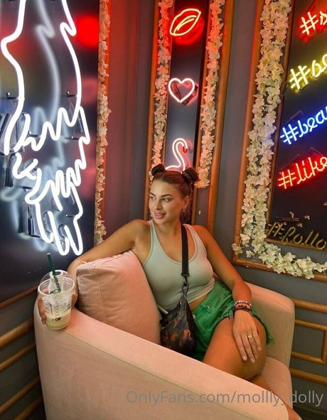 Mollly_dolly