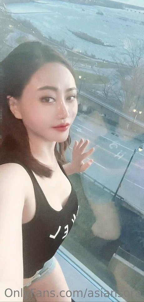 Nacktes geleaktes OnlyFans-Foto von Asiansora