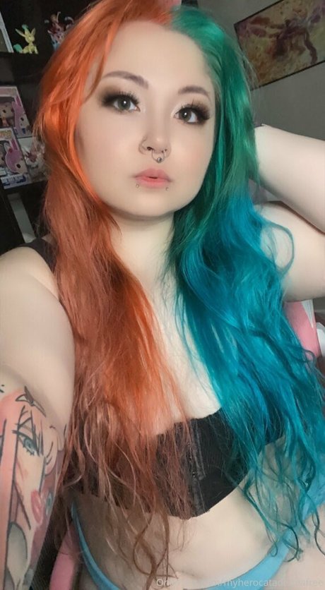 Nacktes geleaktes OnlyFans-Foto von Myherocatademiafree