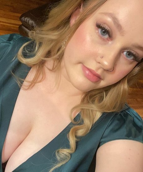 Nacktes geleaktes OnlyFans-Foto von Sara M