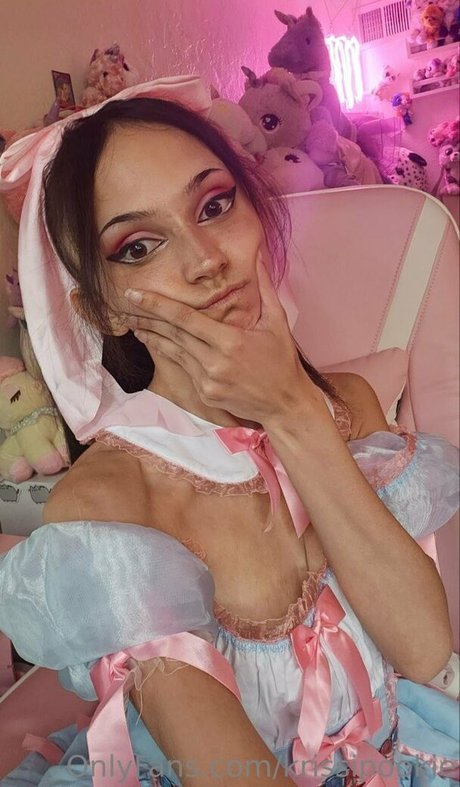 Nacktes geleaktes OnlyFans-Foto von Krissi Pookie
