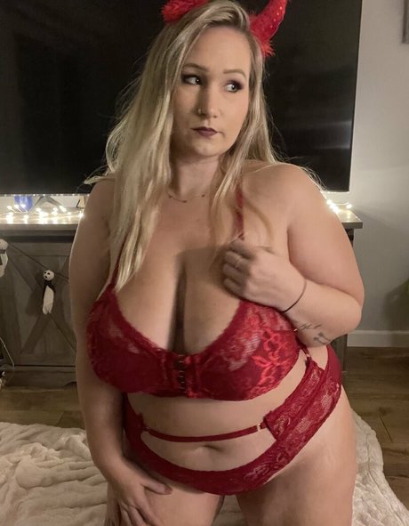 Nacktes geleaktes OnlyFans-Foto von Peachyinwonderland