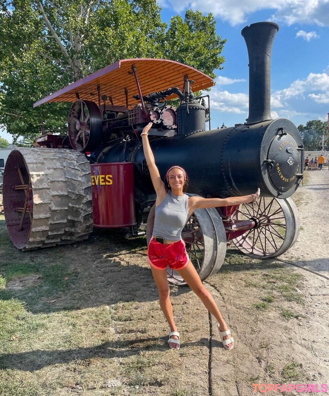 Nacktes geleaktes OnlyFans-Foto von Thefarmergrayce #7 Nacktes geleaktes OnlyFans-Foto von Thefarmergrayce #7