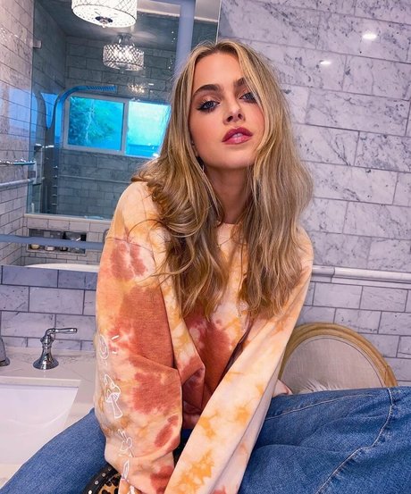 Anne Winters