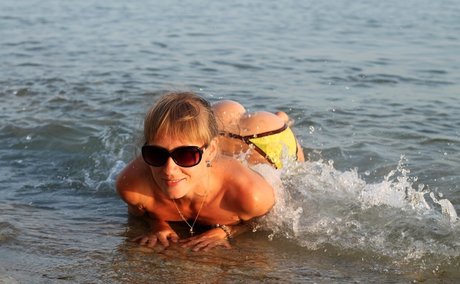 Jul_bikini